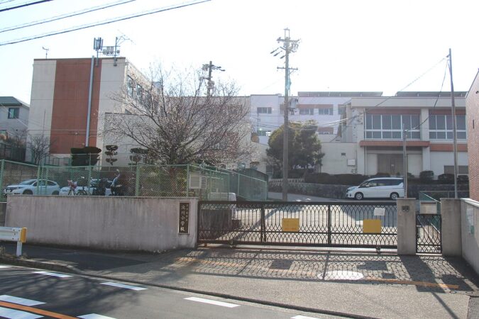 滝川小学校